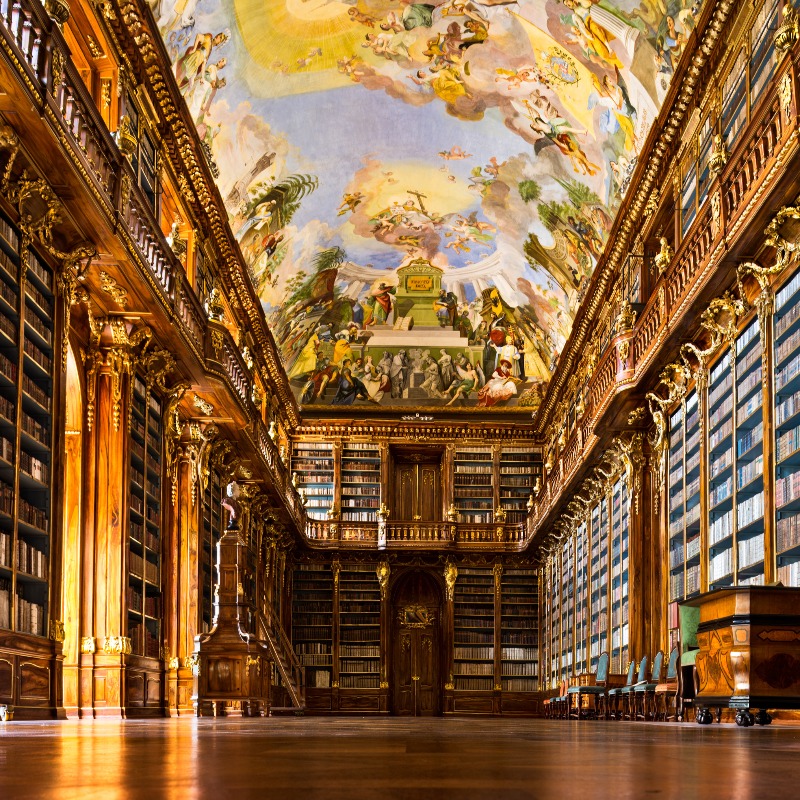 EU_Commission's tweet photo. Since the beginning of their circulation in Europe, books have represented an incomparable experience.

Be it for academic purposes or leisure, books stay with us in our everyday life.

On #WorldBookDay, let’s celebrate them with some of the most beautiful libraries in our Union!