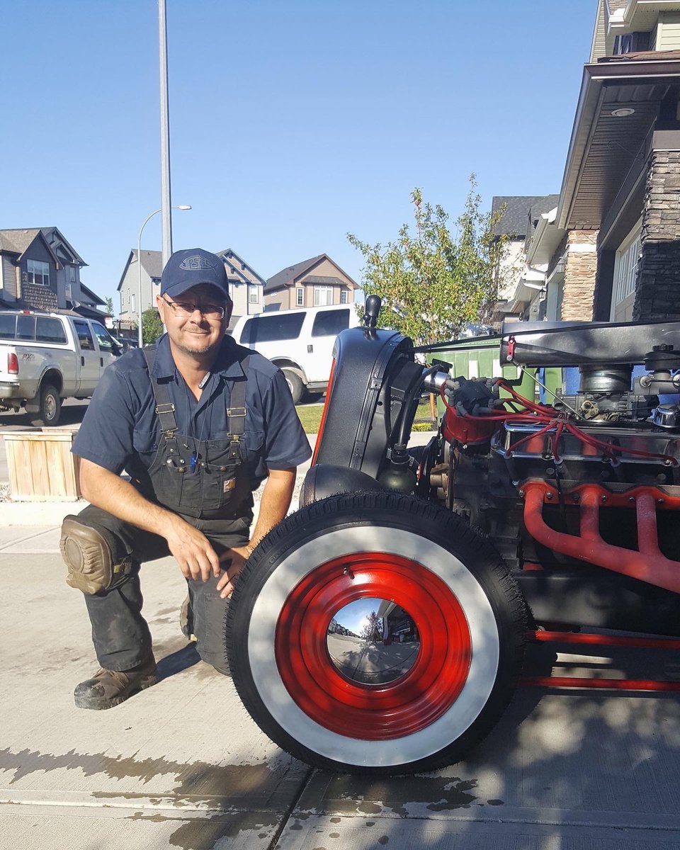 TiresOnTheRun1's tweet photo. Coker Classics from @CokerTireCo  are the perfect fit for our clients with classic rides! From Studebakers to GTOs, Thunderbirds to Corvettes, we can get you ridin’ and stylin’ 😎 #classiccars #tireservices https://t.co/xPWFX3WswP