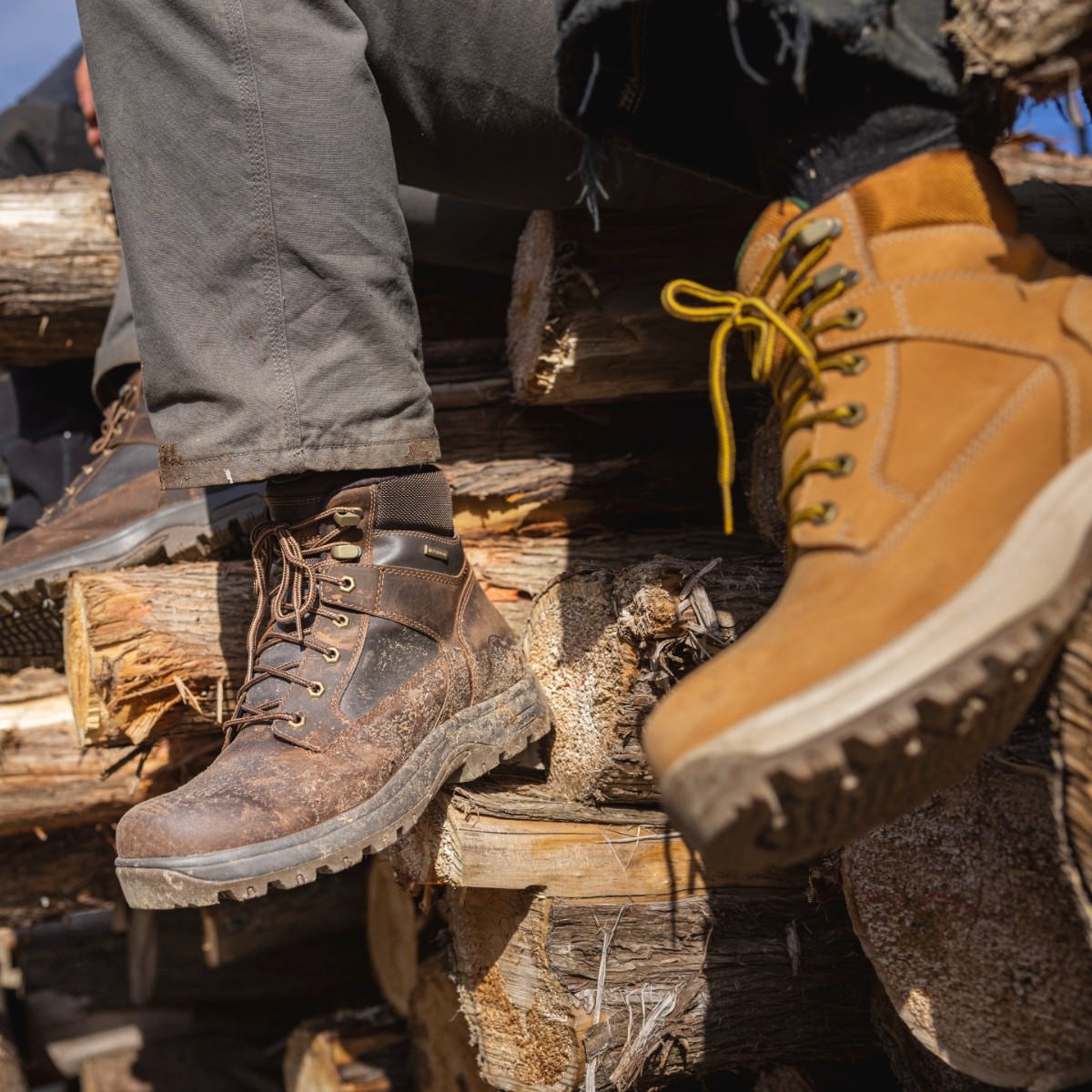 Dunham Shoes tweet media