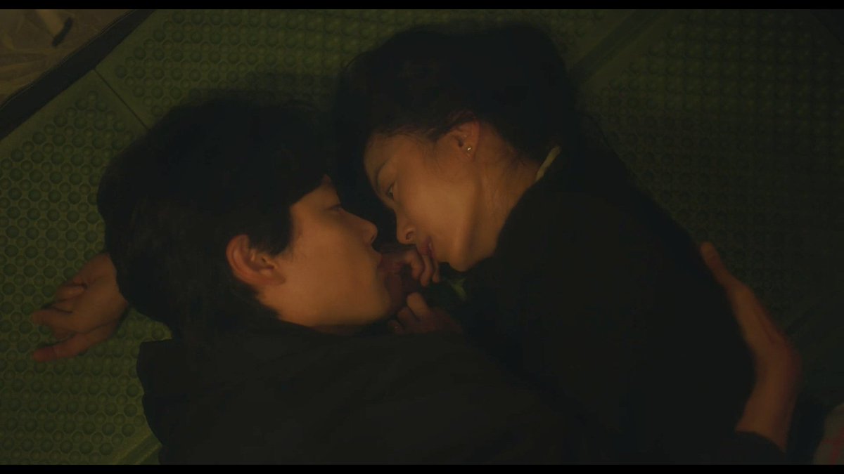 hanjinkz's tweet photo. And on April 21 2021:
''Can I touch your face just once?''
#lost #humandisqualification https://t.co/024iIcSi2z