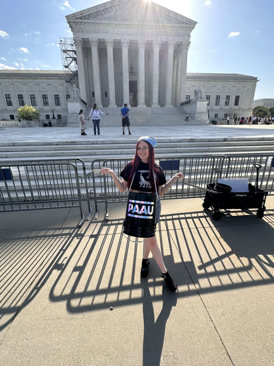 KristinForLife's tweet photo. GM from SCOTUS!
#StopAbortionRX https://t.co/VPLQZH5uWV