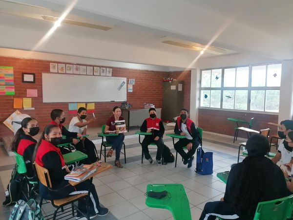 CapaNegras's tweet photo. Taller Psicoeducativo de la Neta de la  Marihuana impartido por la Lic. Azahí  Valdez S. dirigido a los alumnos de la Escuela Estela V. Barragán de la Fuente en Guerrero, Coahuila. 
@Jurisdiccion1PN @CONADICmx  #JuntosPorLaPaz
#ConadicTeEscucha
@ceca_coahuila @CapasCoahuila https://t.co/SLpQP42L9w