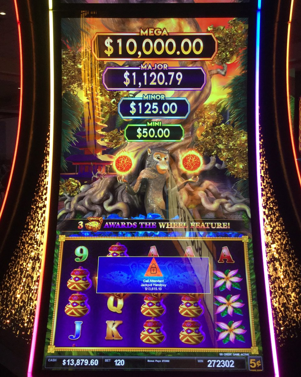 FourWindsCasino's tweet photo. Starting the weekend with a jackpot win in New Buffalo.
#WinningAtFourWinds #Jackpot https://t.co/kkjq5JEsmW