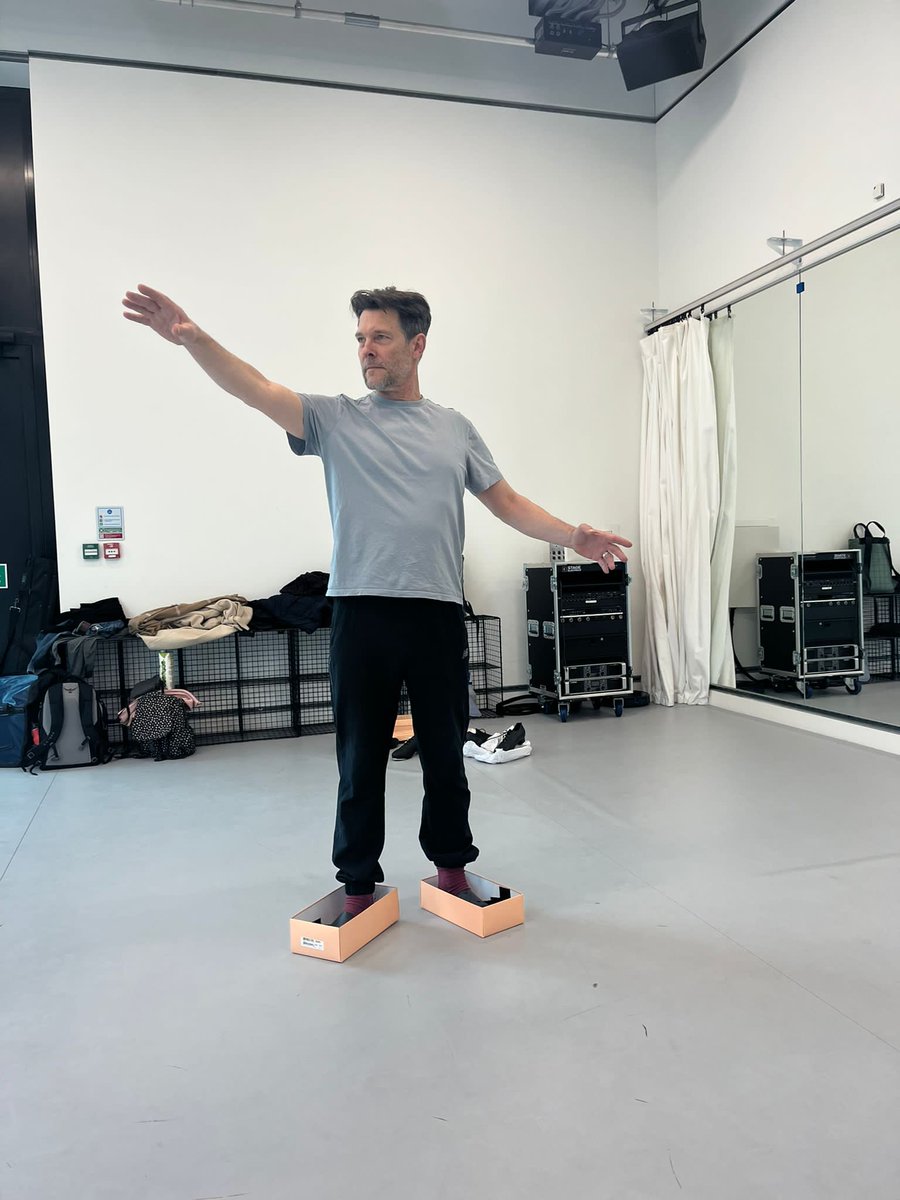 Spymonkeycomedy's tweet photo. #TheFrogs @RoyalDerngate
#OriginalPractice #greektheatre #kothurni https://t.co/xKlLKdrI9Z