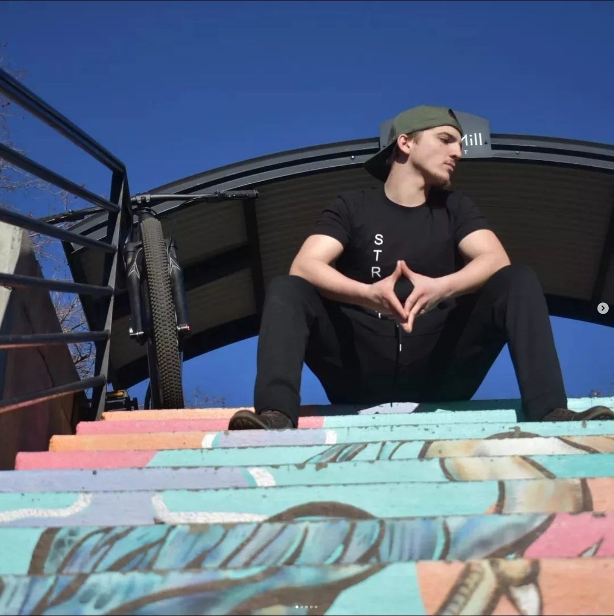 0xZuwu's tweet image. Top G, theres an autistic kid whos a major fan of yours, his name is Jon

He&apos;s currently being held in a rehab house for 6 weeks, but you were his inspiration to get clean, could you shout him out for me top G?