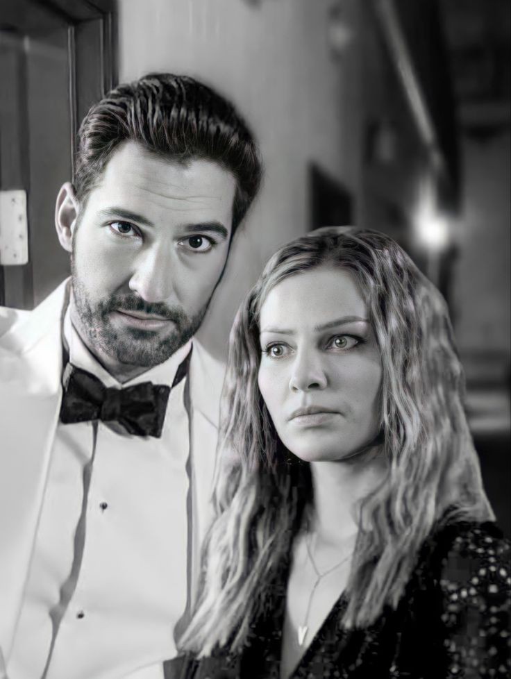 Luciferislove74's tweet photo. Friends and lovers... #tomellis #laurengerman #moppyopps #lucifermorningstar π#detectivedecker https://t.co/Az8Z5WDkBU