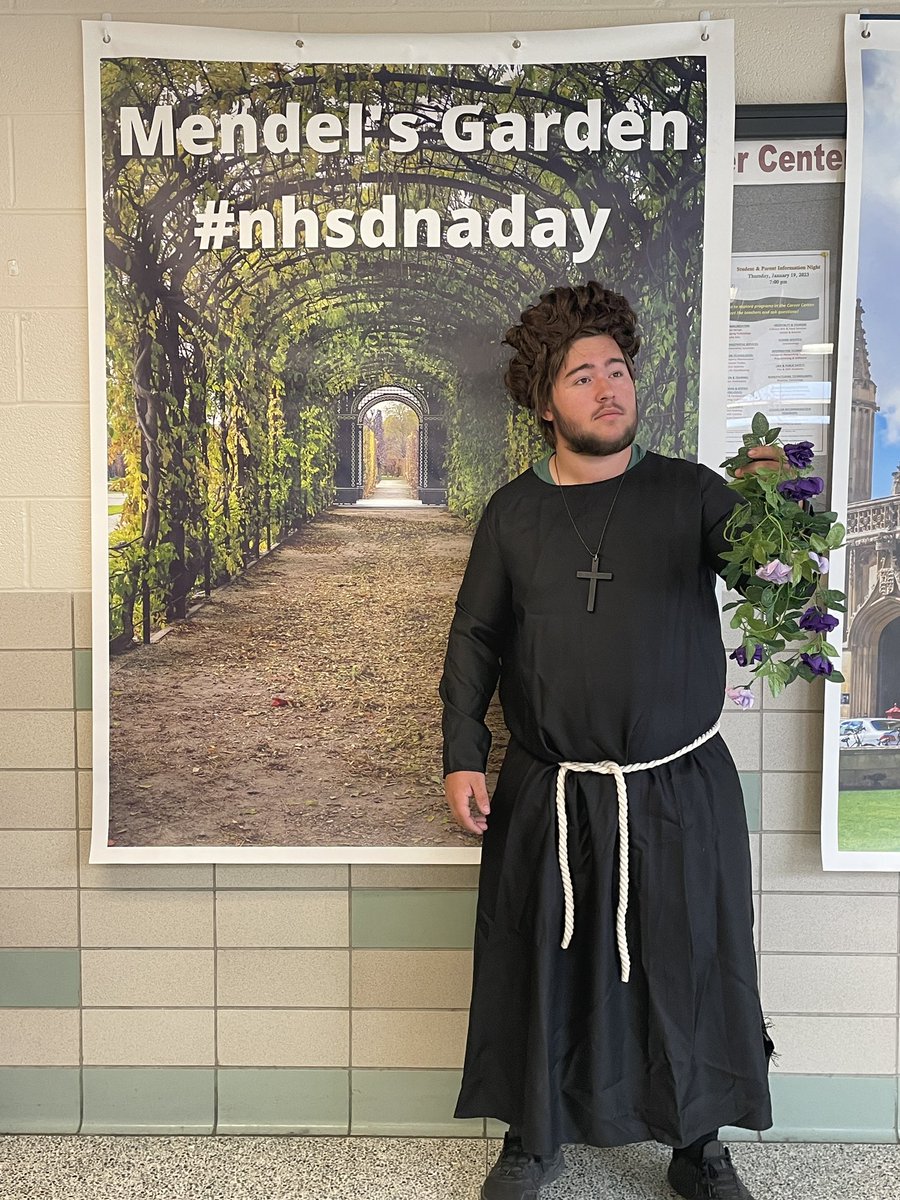 NHSDNADay's tweet photo. Visit the GATTACA, Mendel, and 1950s London Photo Booth during lunch periods for a fun photo and yummy candy. #nhsdnaday #dnaday #dnaday23 https://t.co/XIMYovABnJ