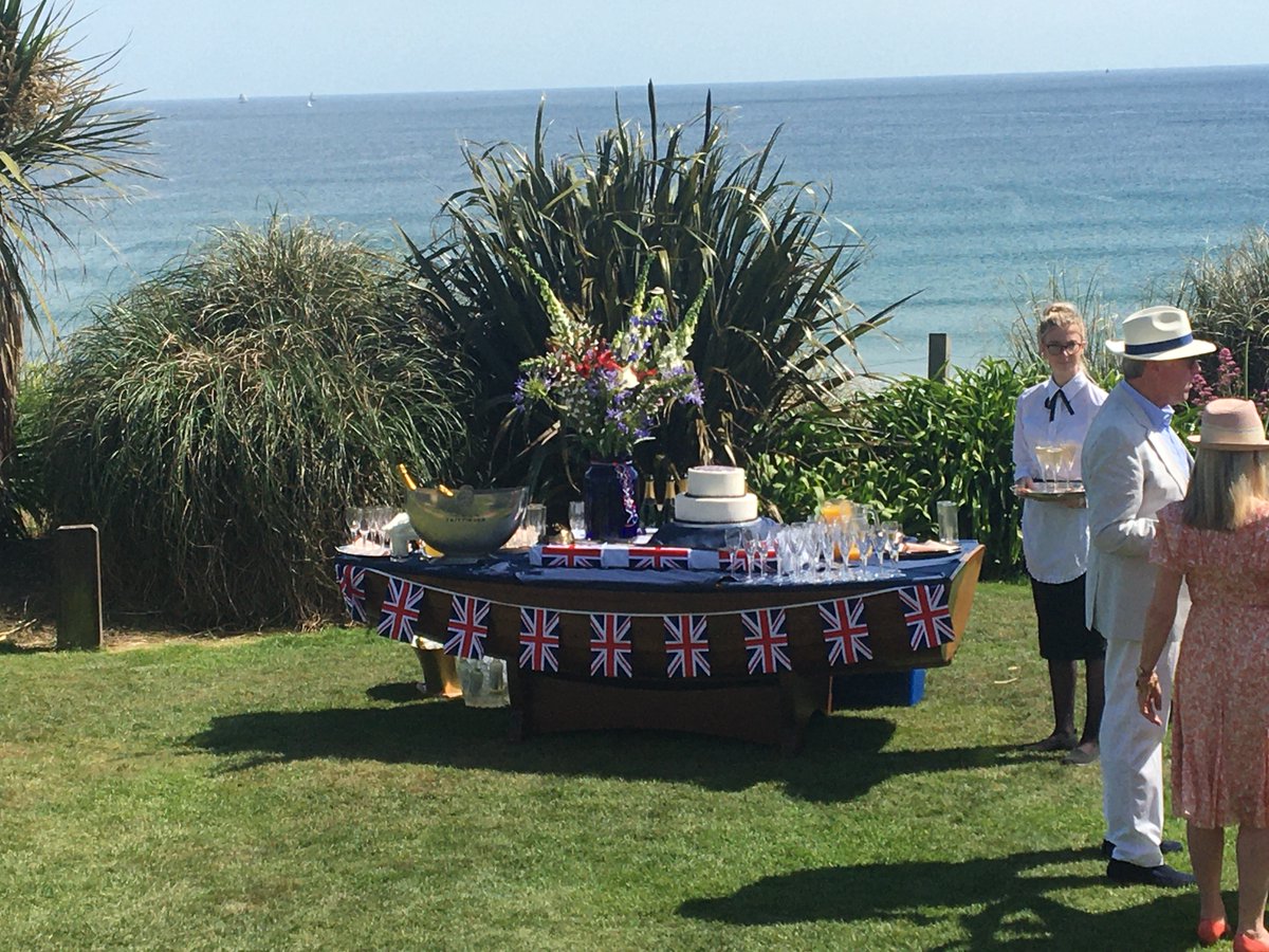 The Nare is celebrating the Coronation of His Majesty The King in fashion with a schedule of country house events, appropriately marking the national occasion from here on the south Cornish coast. 
Full Coronation schedule can be seen here: narehotel.co.uk/bookings/break… #Coronation