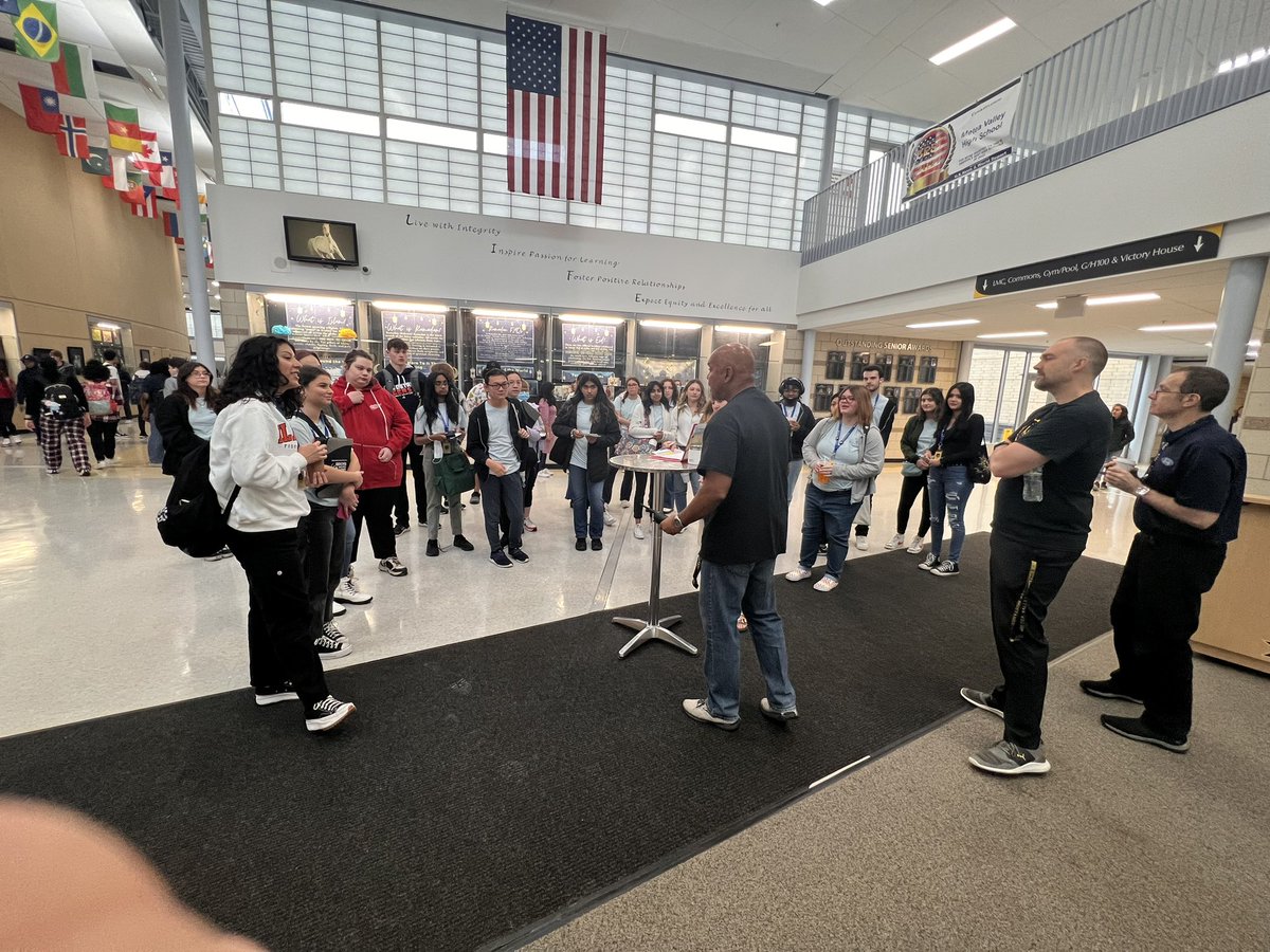 Rachel Bostick (@msbostickteach) on Twitter photo Thanks to <a href="/MVPrincipal1/">Principal Echols</a> for sending off our students! And future <a href="/meteavalley/">Metea Valley HS</a> principal Dan DeBruycker for talking to the students about the importance of working in education! <a href="/204GYOT/">204 Grow Your Own Teachers</a> Thanks to <a href="/MVPrincipal1/">Principal Echols</a> for sending off our students! And future <a href="/meteavalley/">Metea Valley HS</a> principal Dan DeBruycker for talking to the students about the importance of working in education! <a href="/204GYOT/">204 Grow Your Own Teachers</a>