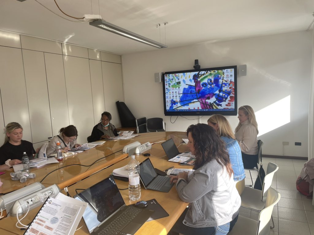 elevateeducator's tweet photo. It’s a wrap! Al prossimo, Trento! Great place , great schooling, great educators, great children, AMAZING time! 🇮🇹🇮🇹🙌🏼🙌🏼👏🏻👏🏻🍏🍎🍏🍎💕💕 #elevateeducators #constructivism #professionallearning #childrenareleaders
#EarlyChildhoodEducation #PBL https://t.co/w6JogIXJEl