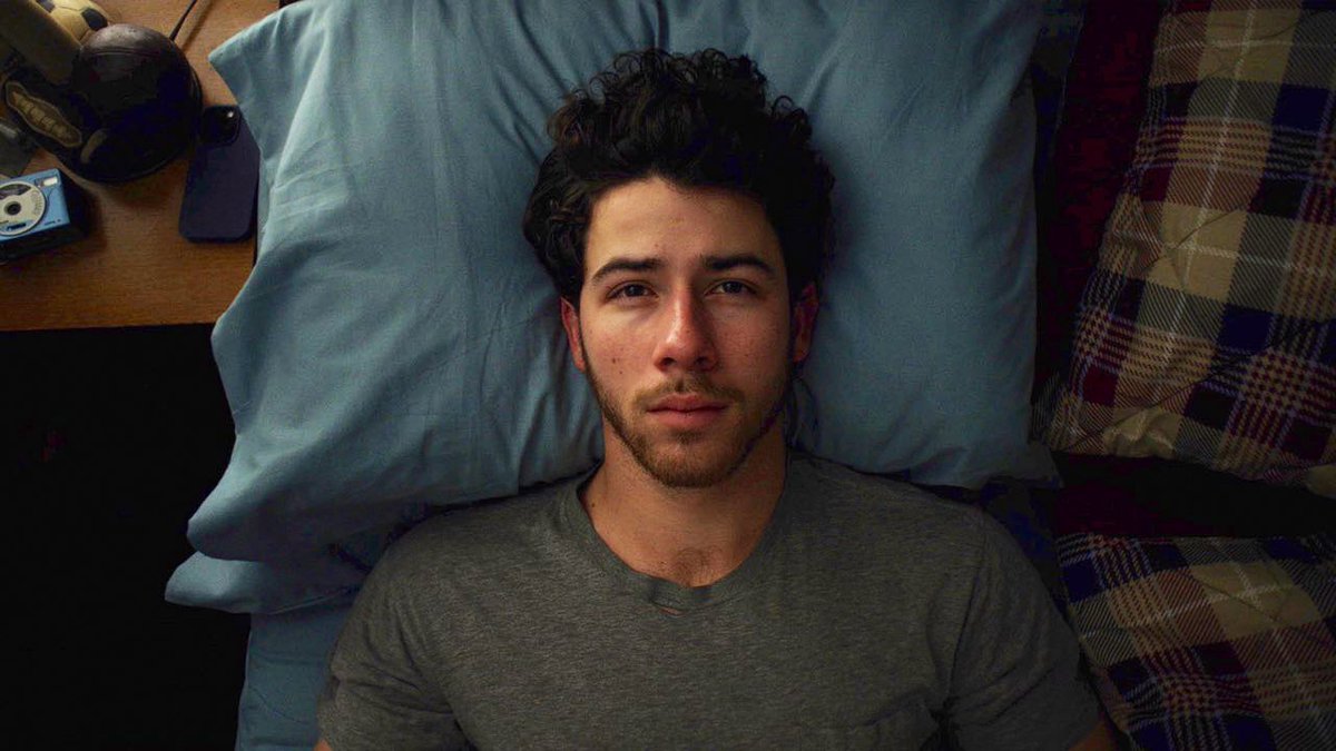 nickjonline's tweet photo. Me waking up every morning to see what the @jonasbrothers have up their sleeves for us today… https://t.co/9Kn87at0QG