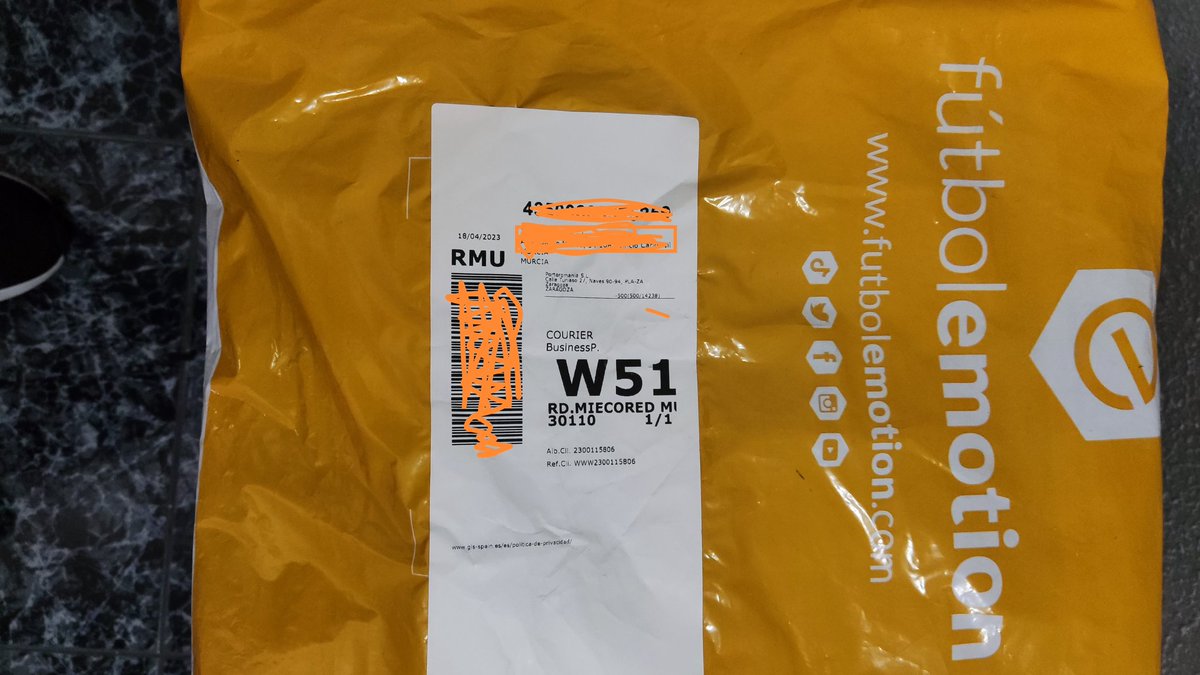 ArizonaDroid's tweet image. Gracias a @ElPostGrana por el sorteo, ya llegó mi compra.  Y a @futbolemotion  por apoyar un programa,  por y para el Murcianismo. Muchas gracias chicos soy muy grandes!!!!