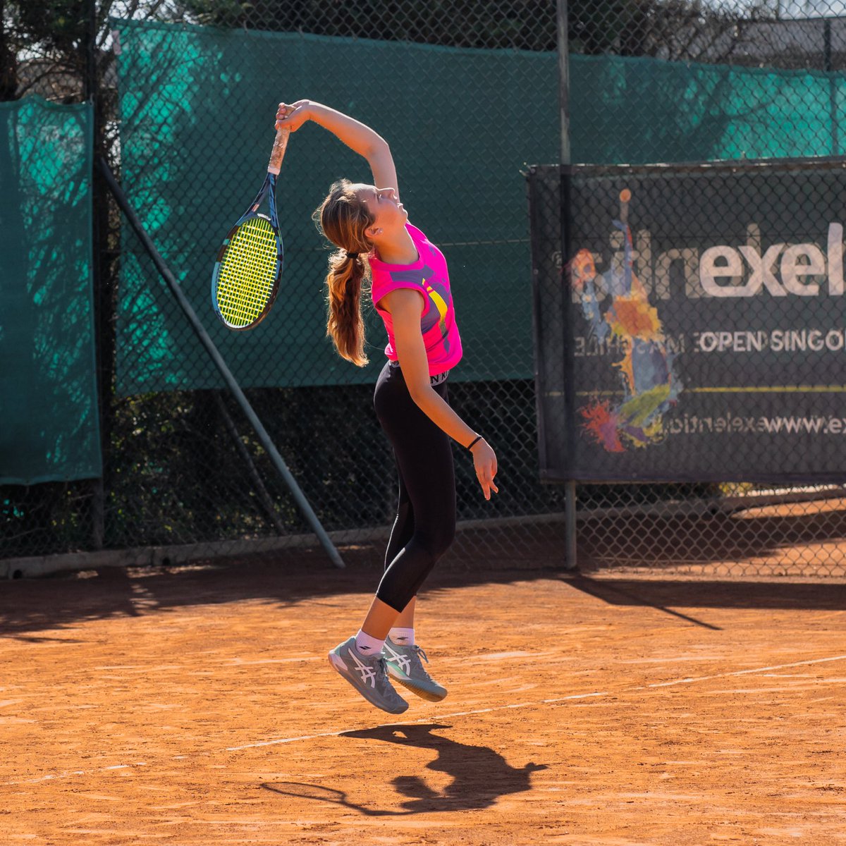 AlessandraNitu's tweet photo. Il mio amore per il tennis cresce di giorno in giorno! 🎾 ❤️
.
.
.
#ultrapromedia #work365 #tatotennisteam #salariasportvillage #circolocanottierianiene #tennis #babolat #atp #wimbledon #racket #tenniscourt #usopen #djokovic #federer #wta #tennisplayer #nadal #wilson #frenchopen https://t.co/AYOyAkJy4r