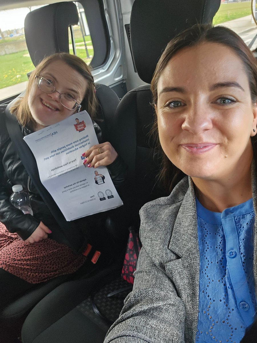 sjogcs's tweet photo. Ella Jane Moore completed a course in DCU and was invited back this week to meet the Minister for higher and further education - @SimonHarrisTD 

#educationmatters #intellectualdisabilityawareness https://t.co/HjGwEkWWjF
