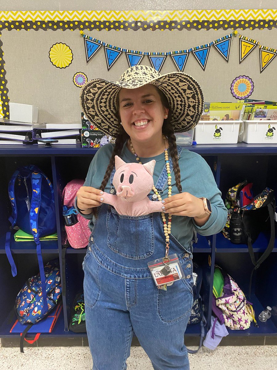 Charlotte’s Web Day 🕷️🐷🕸️👩‍🌾 <a href="/Creeksidetweet/">Creekside ECS</a> #NeedToSucceedCECS #WEareLakota