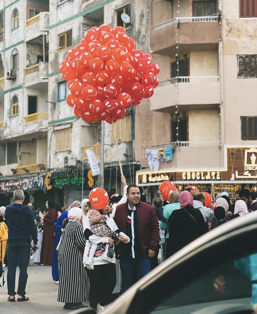Alexandria_egy1's tweet photo. أجواء العيد في شوارع الإسكندرية ♥️🕌

B.Matthew raef https://t.co/0zyhtSqvjb