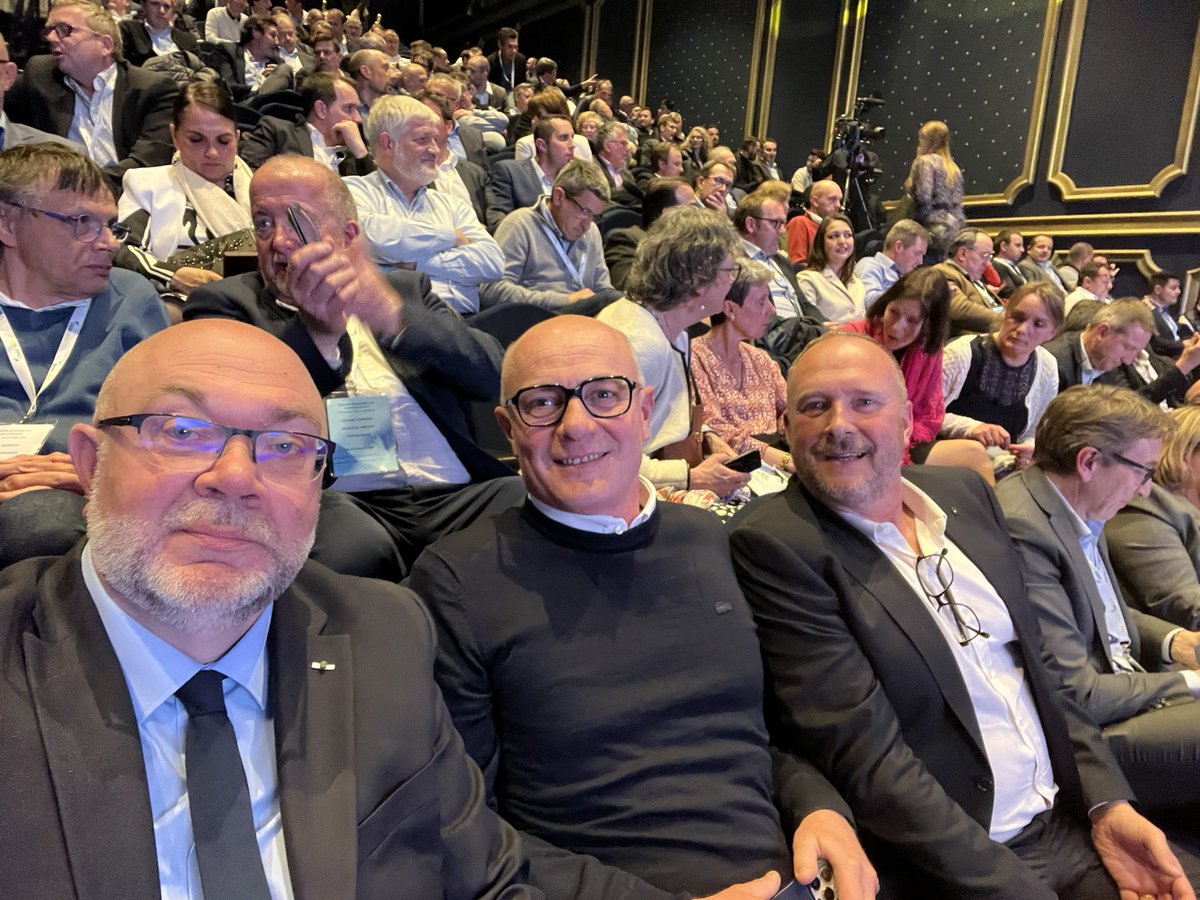StTRAVERT's tweet photo. Très heureux d’avoir été présent à la convention nationale des #agroéquipements et #espacesverts en #vendée. Merci à @AxemaFR et #Sedima pour leur accueil. #innovation #PLOA lutte contre le changement climatique. Face aux transitions construisons la filière. #agriculture https://t.co/ZnKdjfmo2d
