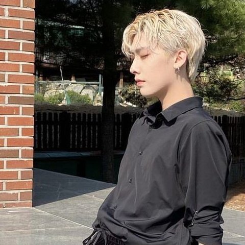 chocolliee's tweet photo. hi everyone! i'm looking for #zb1 moots!
- my bias is ricky but i also love other members too :)
- she/her
- indo + eng ok!
rt would be appreciated!
#zb1twt #zb1moots https://t.co/PIluOZWAB8