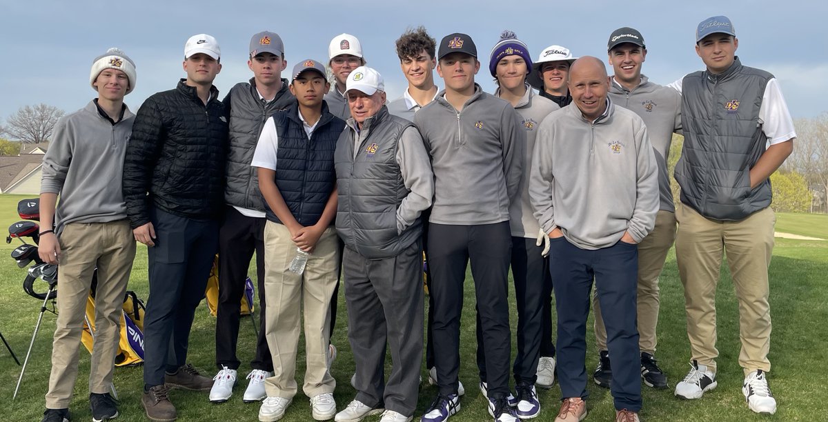 DLSPilotsGolf's tweet photo. DLS Varsity Golf begins the brisk morning with a 13-team tournament at The Orchards Golf Club. Good luck! @DLSPilots  @CHSL1926 https://t.co/DkxOL2xe7H