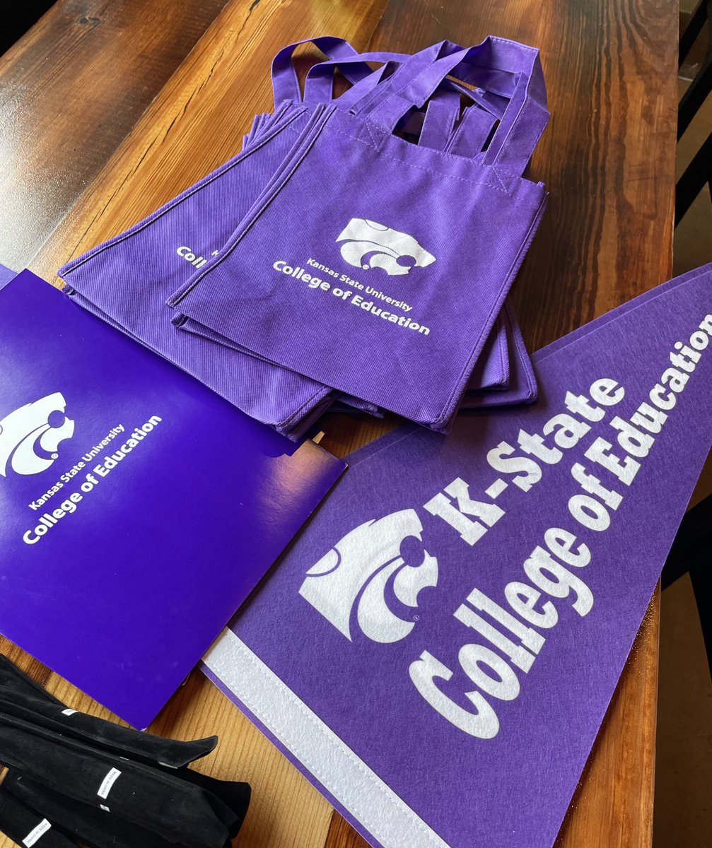 jelkinlane's tweet photo. Fun night connecting with K-State alums and prospective students in KC! #kstatecoe #edcats #purplephd #ksualum #counseloreducation https://t.co/OYoDnAzbuD