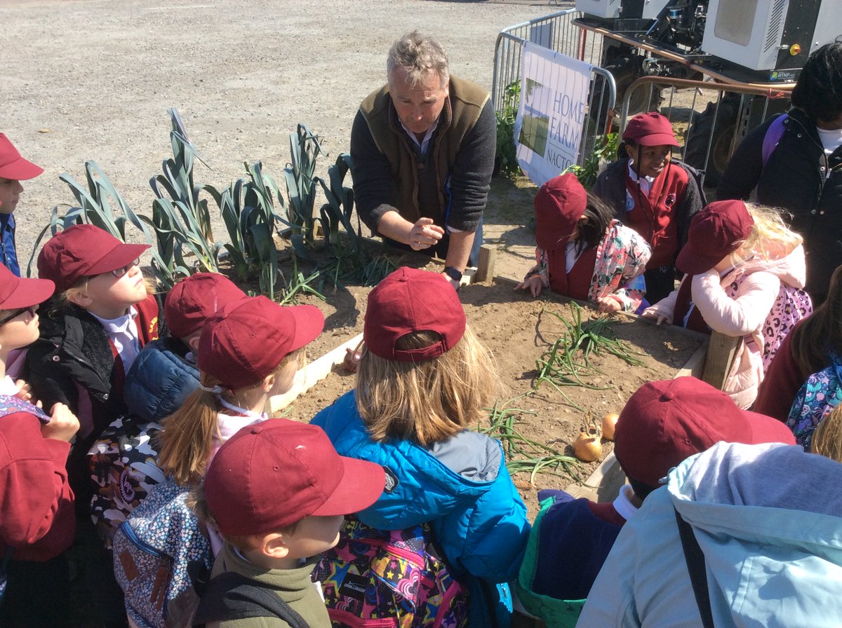 SandlingsP's tweet photo. Fox Class visited Trinity Park for the annual School, Farm and Country Fair. They had a fantastic day learning about farming and conservation and even got to meet the Duchess of Edinburgh!
@TrinityParkUK 

📷Like

📷 https://t.co/DaSU9sckes