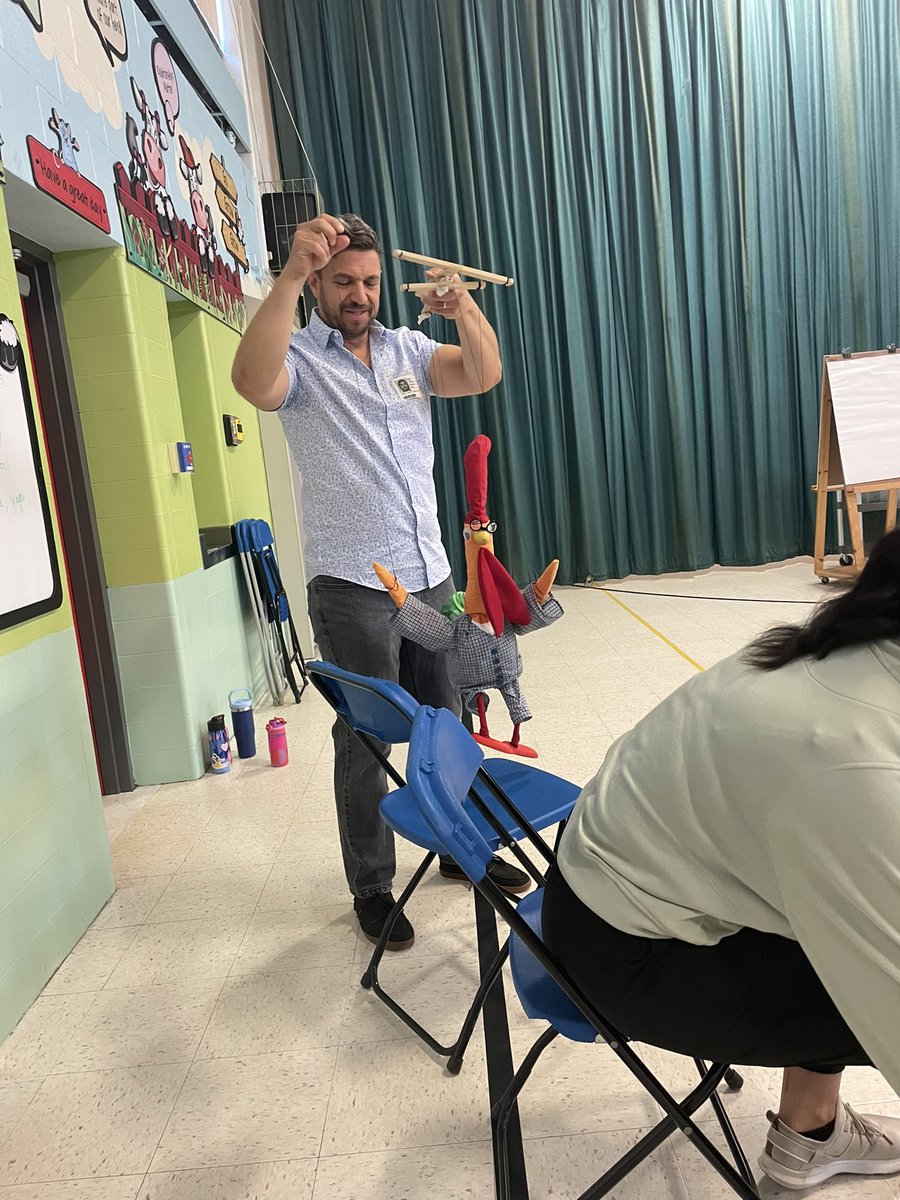 MpsPerce's tweet photo. Amazing author visit in the Meadow!!! @_DavidEzraStein @MrsWhitCPM #cpmrocks ๐ฎ๐๐ https://t.co/3JFqey5zAE