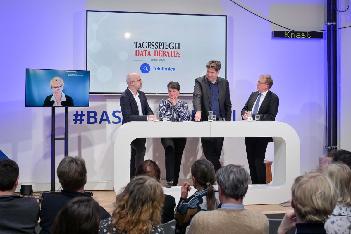 Wir brauchen mehr #Innovation, mehr #Digitalisierung und mehr Tempo, damit 🇩🇪 wettbewerbsfähig bleibt. Das ist das Ergebnis der 24. Tagesspiegel #DataDebates mit CFO Markus Rolle.

Veranstaltung verpasst? Jetzt im Re-Live sehen: bit.ly/3H05why

#BasecampDigital <a href="/Live_TSP/">Tagesspiegel Live</a>