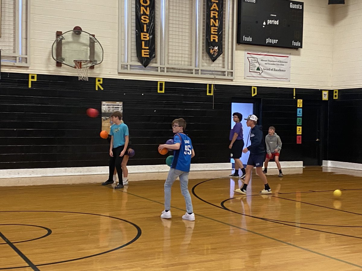 Lara Brunk tweet media