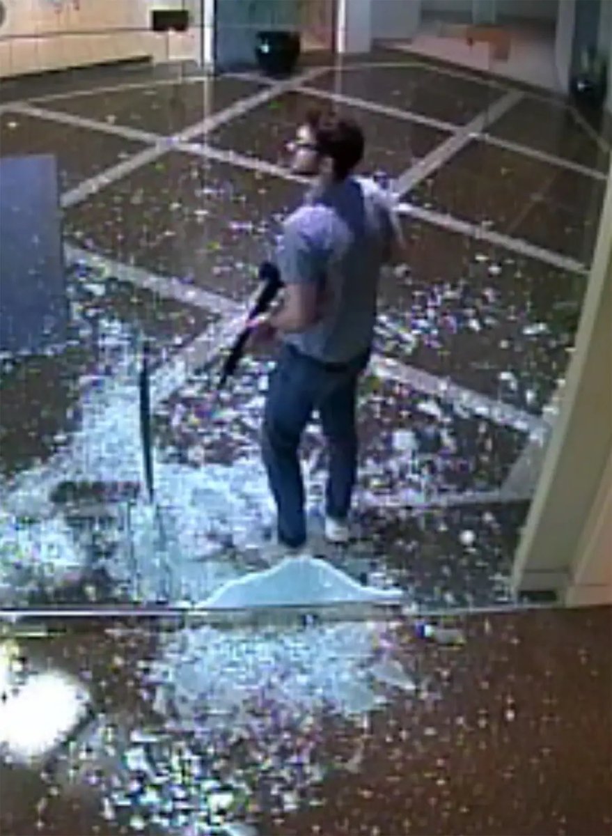 pepesgrandma's tweet photo. Louisville shooter, Connor Sturgeon, left a manifesto outlining three key reasons for his violent rampage. 

🔸To show how easy it was to buy a gun. 
🔸To highlight mental illness. 
🔸Ending his mission with suicide.

https://t.co/gD7FJTBjG5 https://t.co/LqCIjkIatz