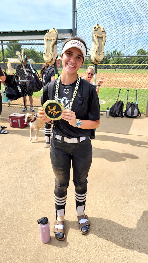 AMNTX18u's tweet photo. So this happened..... 2023 @LadiesSB commit Mandy Hoback Aka Mannie Fresh made it official this morning. Congratulations kiddo #SignedSealed https://t.co/KoCipwpLEG