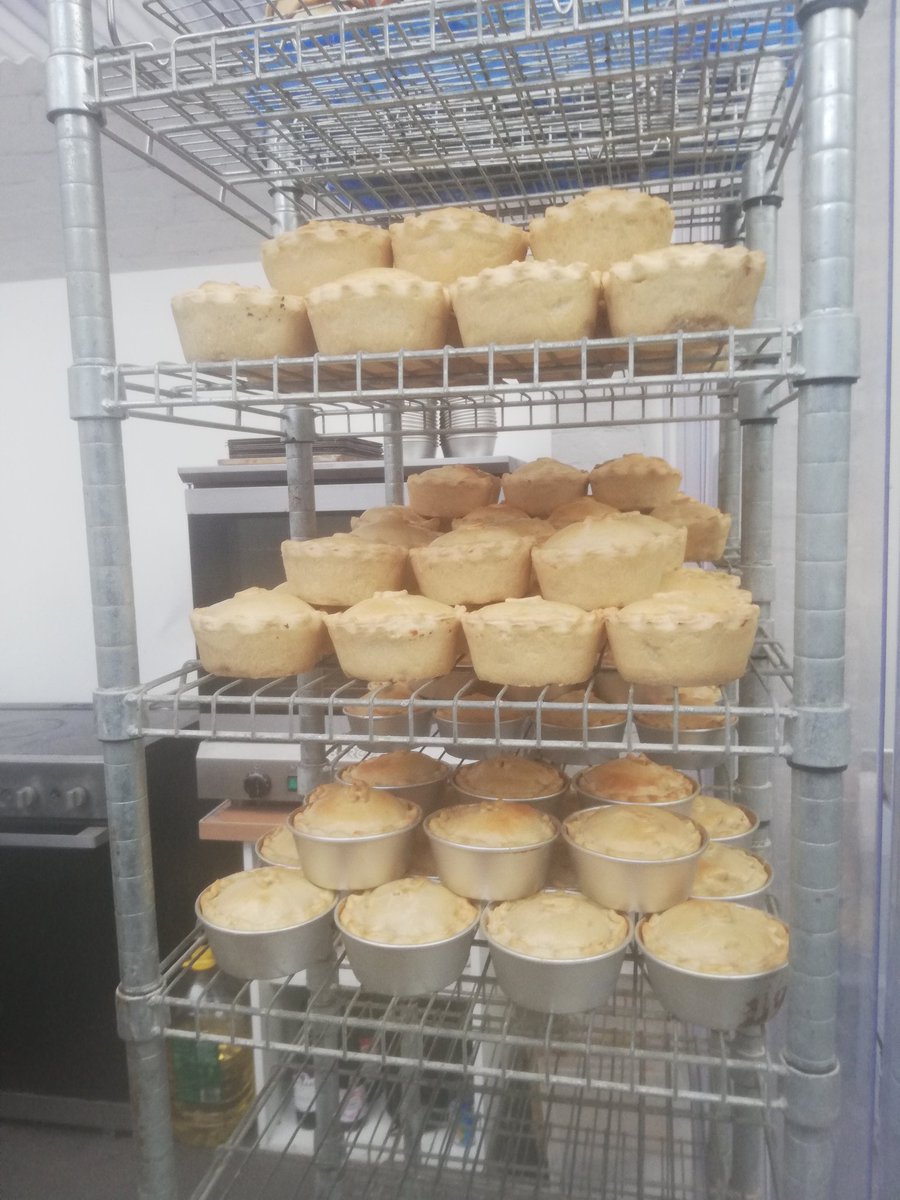 FNK pies tweet media