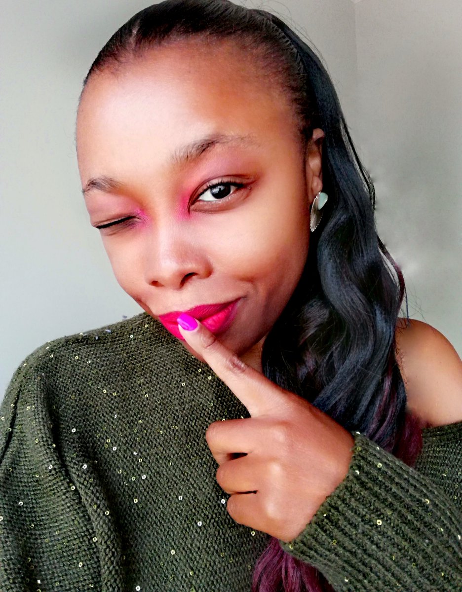 OlivierNathacia's tweet photo. MOMENTS: SHUUUUU 🤫...
LIFE is pretty much... MENTAL
#HappyFriday💗
#LetsGoPlay💗
#OlivePinkMode💗 https://t.co/LsycLGegkc