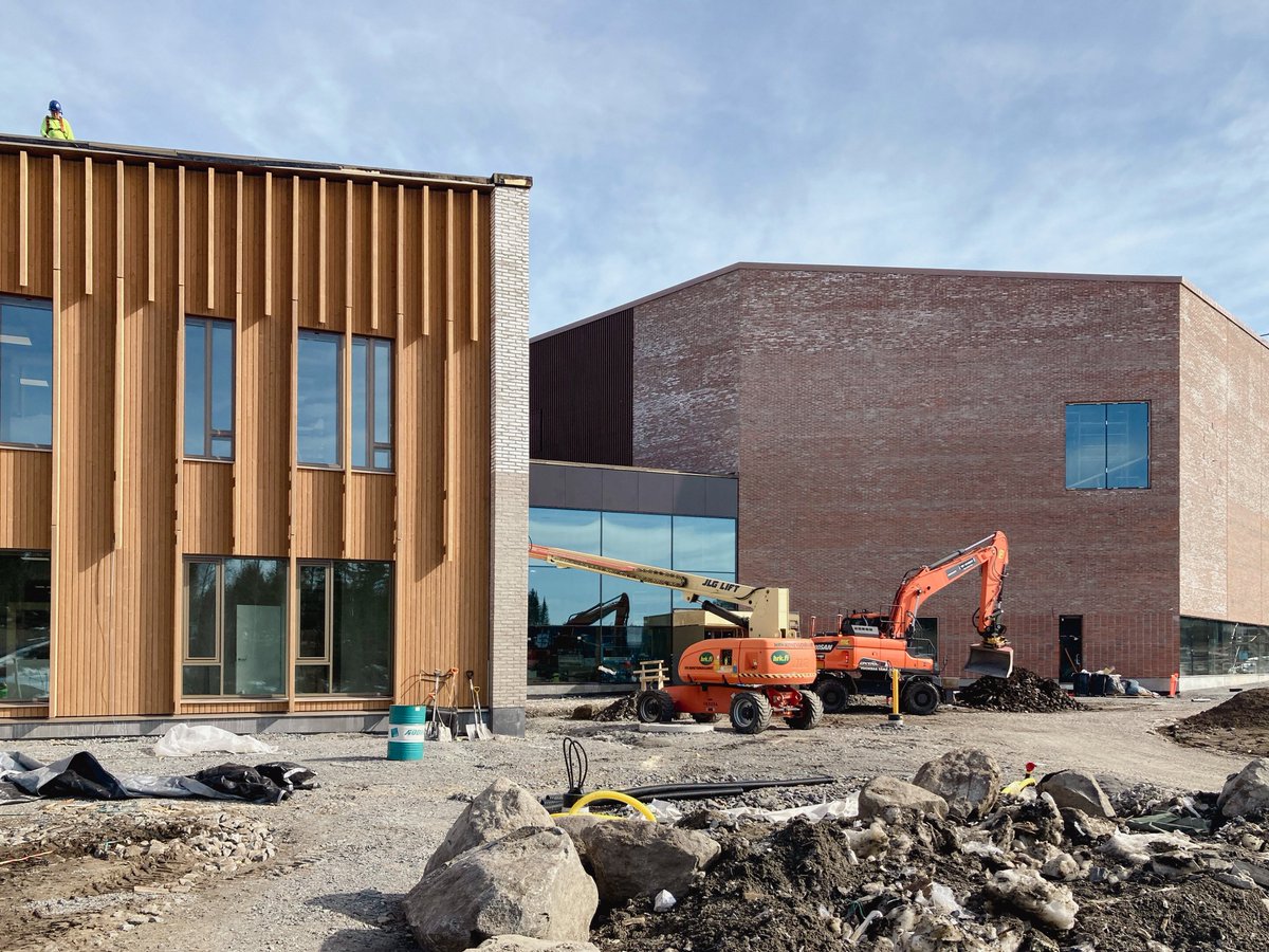 VerstasArch's tweet photo. Our project in Kangasala is advancing. Lamminrahka Education Centre will be built in two phases of which the first one will be completed this autumn. Currently, the interior and exterior finishes are being completed. @Lamminrahka https://t.co/LTyqzZEVWH