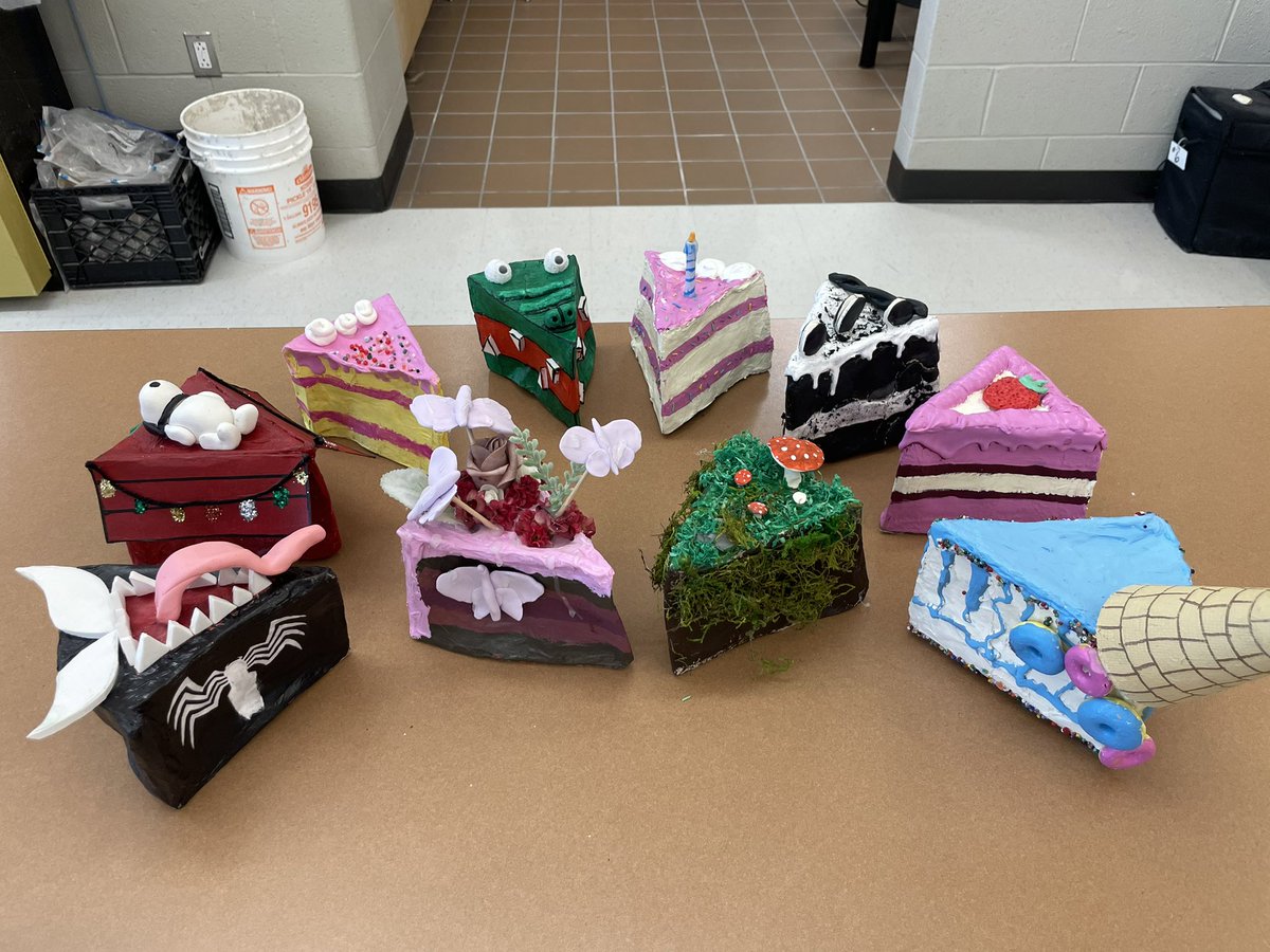 MrskrauseArt's tweet photo. Finishing up our 5th rotation with a summary of all projects! Nice job everyone! @BethlehemAreaSD @BASDRelatedArts @NitschmannMS #basdart #middleschoolart #nitschmannnation #nitschmann https://t.co/bgVdH5jWoj