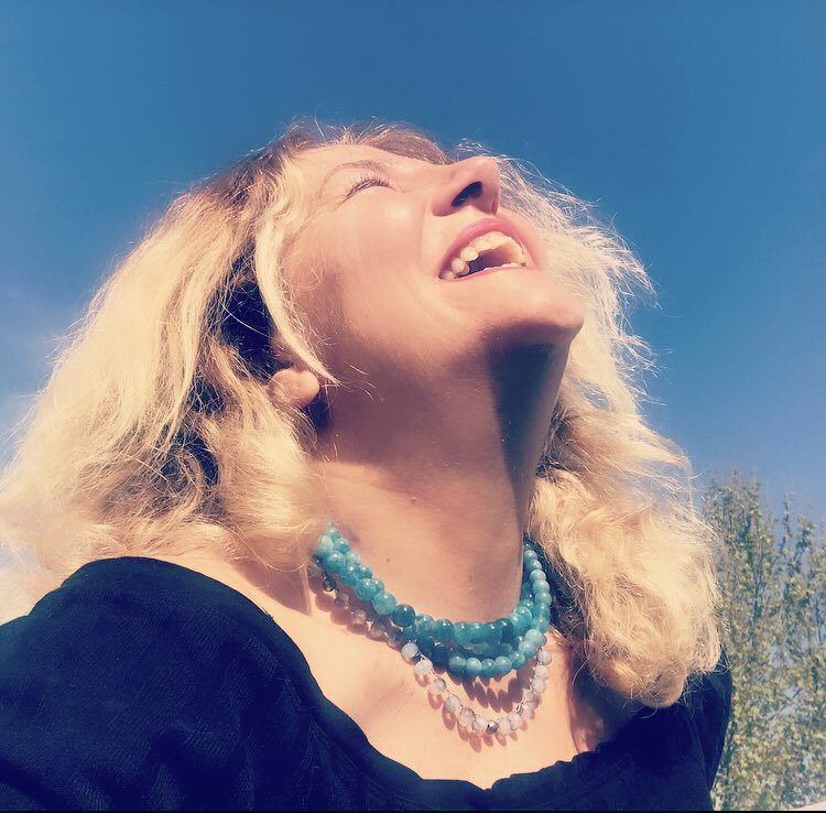 RedenaArt's tweet photo. Aquamarin. Doğal taş.
Aquamarine. Gemstone.
#redenaart #redena #photography #aquamarine #aquamarin #doğaltaş @denizkite https://t.co/A26NyCAxbG