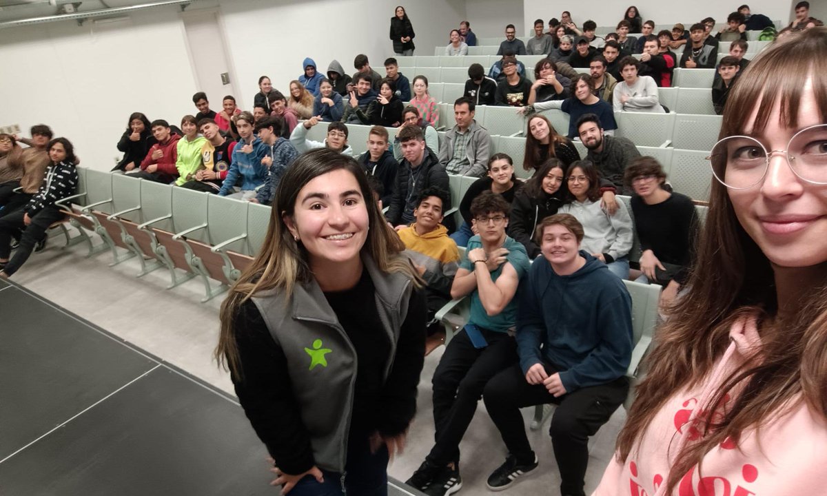 Este martes, en el Instituto de Alta Especialización (IAE) de Montevideo, se llevó a cabo la charla “Una pequeña intro a tu futuro” para estudiantes de bachillerato bilingüe en Informática y de la carrera de Tecnólogo en Informática.

Toda la info 👇
utu.edu.uy/noticias/se-re…