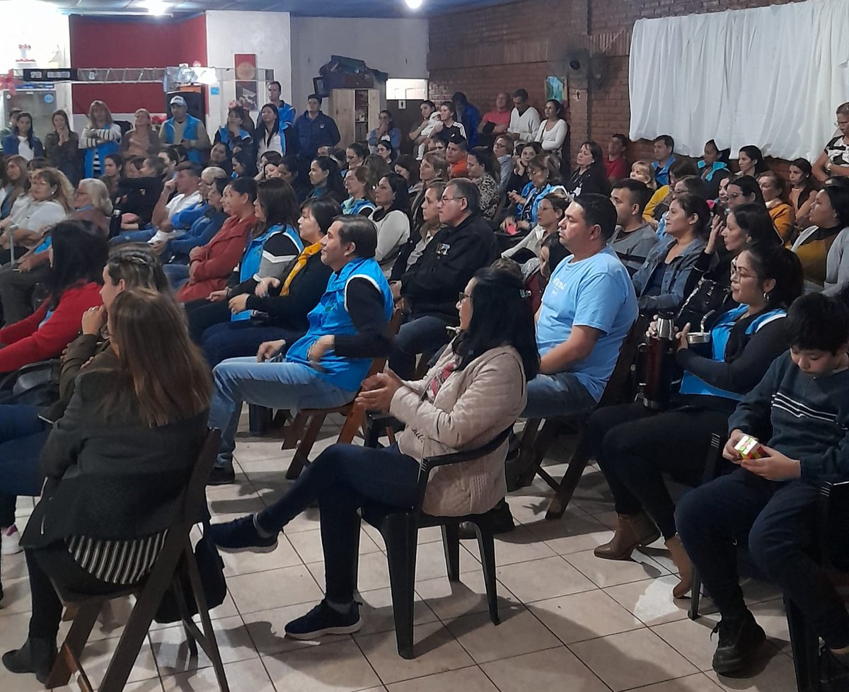Encuentro militante con colegas de la localidad de San Ignacio; acompañando al Coordinador de la U.E.P. y candidato a Intendente Juan Esteban Romero, junto a sus concejales y equipo de trabajo. Estuvo presente el Sec. Gral. de UDPM <a href="/grillo141/">Ruben Dario</a> junto a miembros de CD.