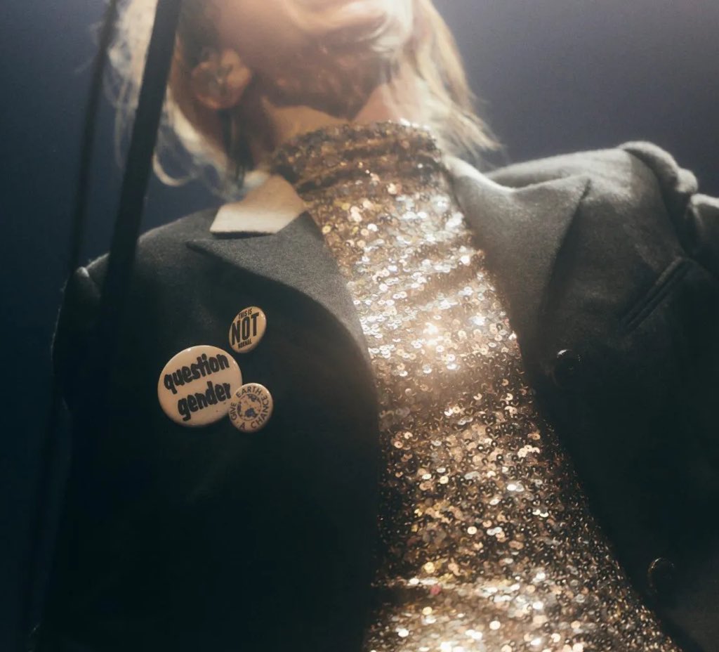 the badges i LOVE her