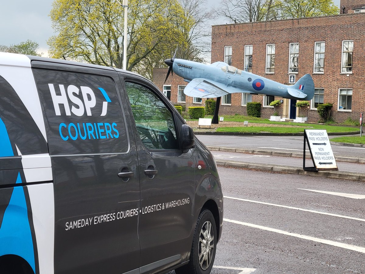 Not just commercial airlines that rely on us for their critical AOG deliveries, our military services do too, and we're proud to help them in any way we can.

#raf #aog