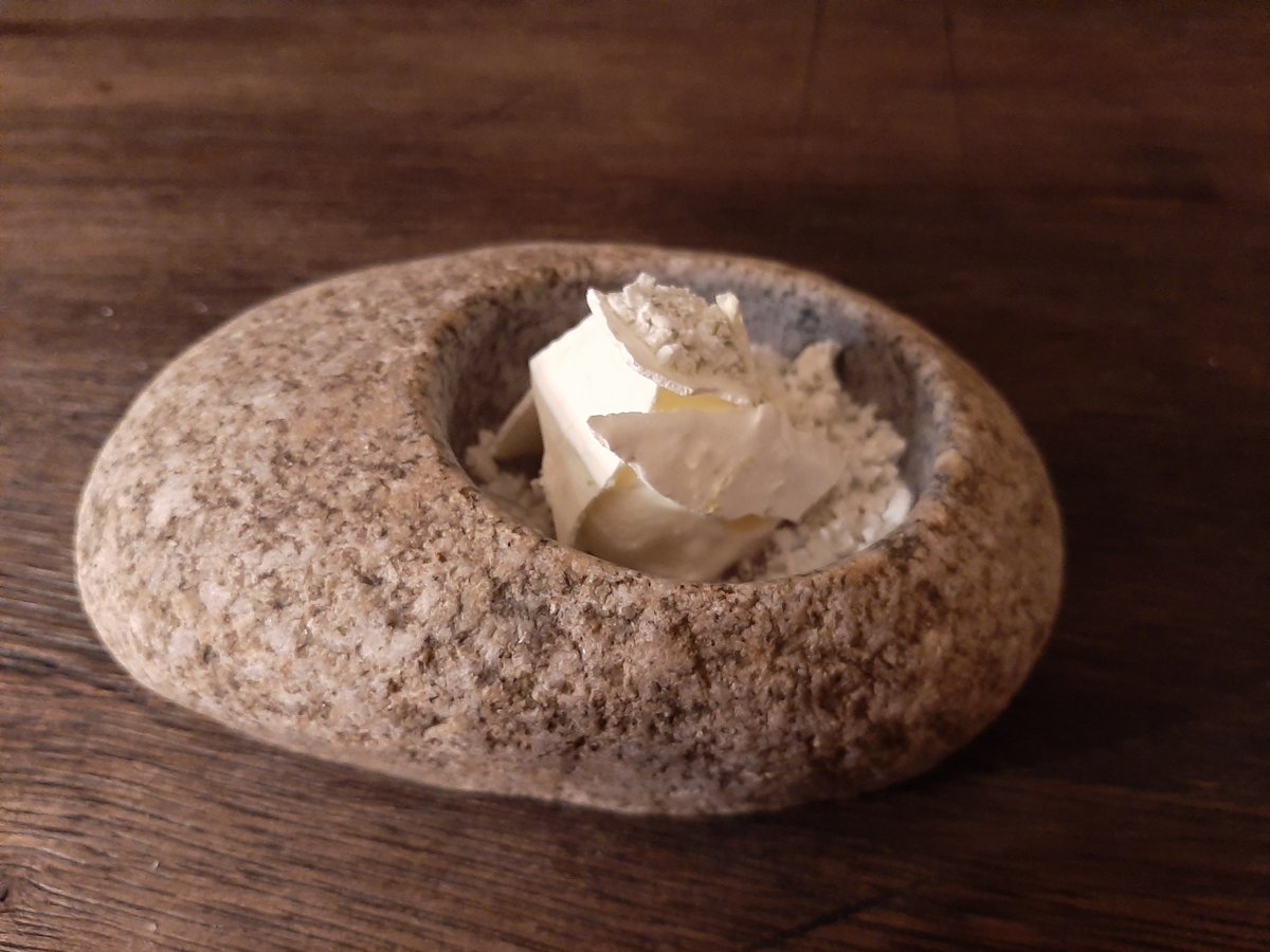 Modern and classic combine to great effect <a href="/botiglieria1881/">bottiglieria1881 Michelin Star⭐️⭐️</a> by <a href="/KlimaPrzemyslaw/">Przemyslaw Klima official account</a>
#Crakow #Poland #MICHELINStar  guide.michelin.com/pl/en/lesser-p…