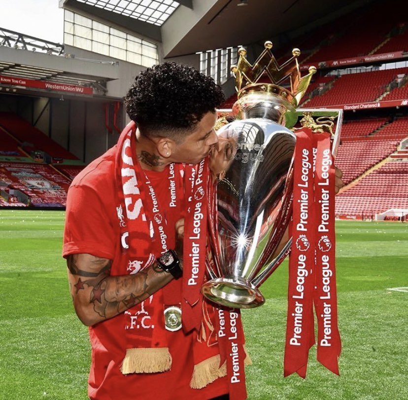 LiamMLFC's tweet photo. We’re getting closer to losing the one and only Bobby Firmino.

I’m. Not. Ready. Legend ❤️ https://t.co/2cxnigiI1Z
