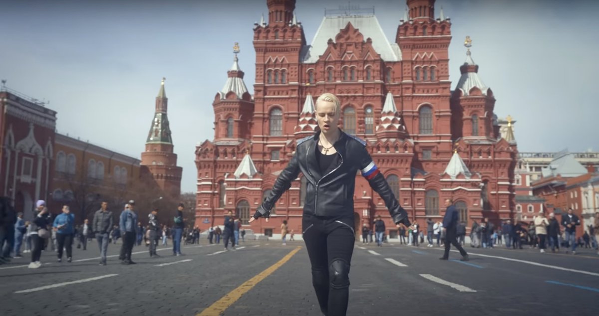 nexta_tv's tweet photo. Pro-Kremlin singer and Z-patriot SHAMAN released his new video clip, which he shot right on Red Square. It is noteworthy that SHAMAN has a Russian tricolour armband. Exactly the same armband was used by the Russian collaborators during the WWII.

By the way, he released the song on Hitler's birthday.