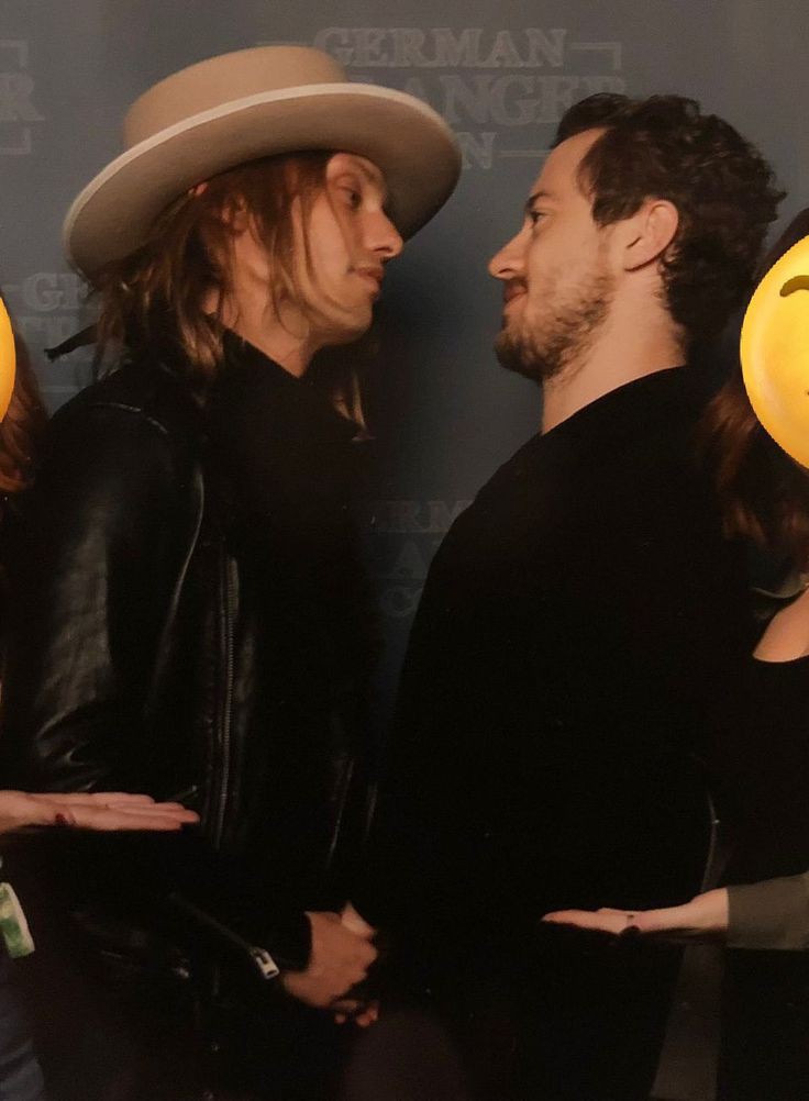 jamiebowerBOT_'s tweet image. Bom dia, Darlings! Passando só pra lembrar vocês disso aqui... Quem sabe em breve nos encontraremos novamente. 🖤👀