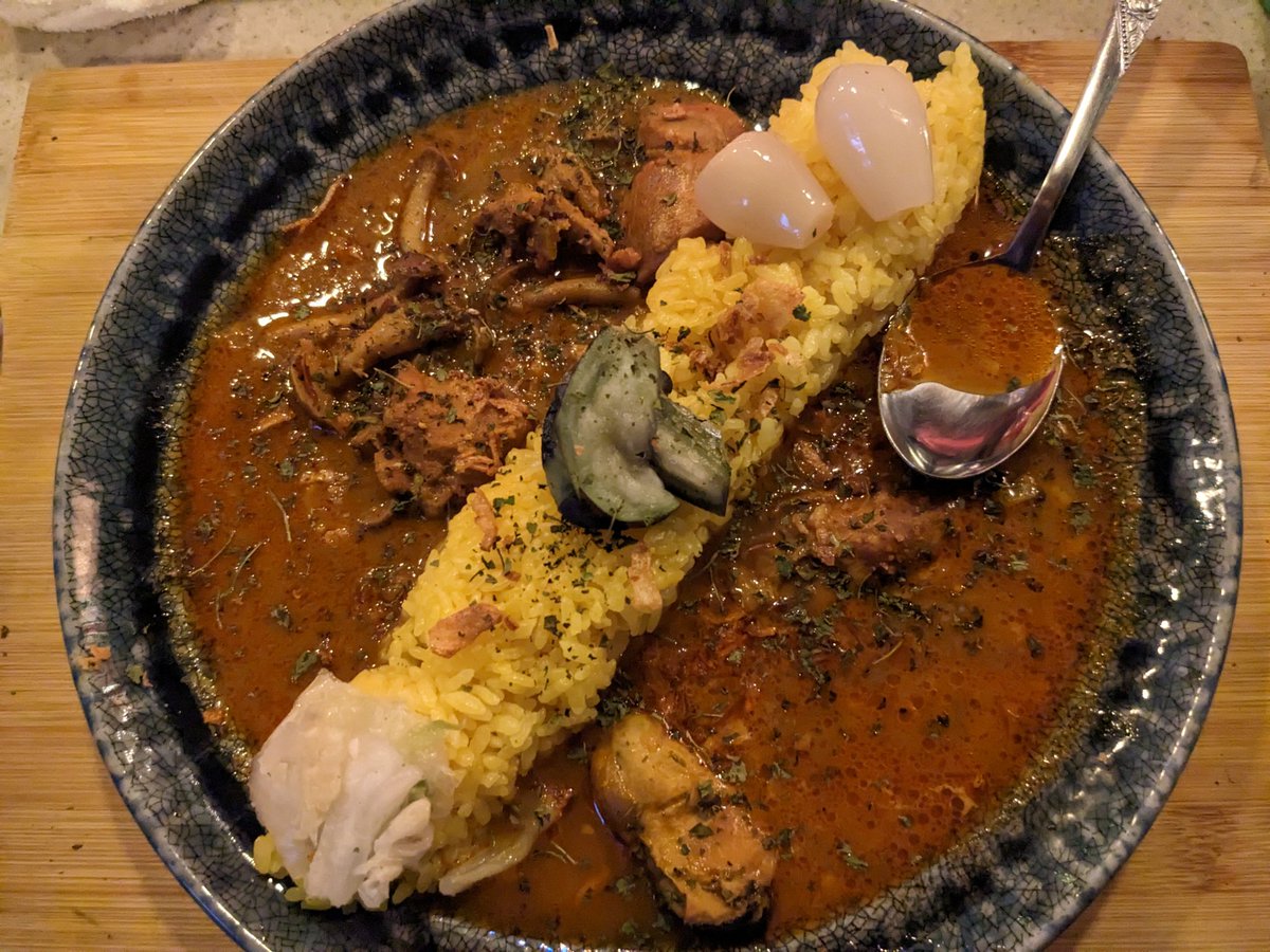 publicbar_rootz's tweet photo. 今日は
牡蠣カレー
��キンとしめじのトマトカレー
の合掛けでっす🫠🔥 https://t.co/4vnofYzfi4