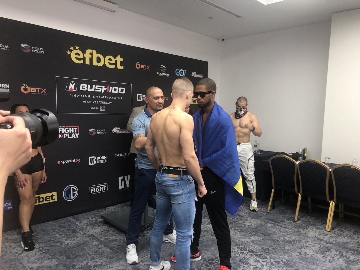 DuelloSportsMgt's tweet photo. WE HAVE A FIGHT !
DSM Lighweight David Hawker #MMABushido88 Official Weigh-ins, Staredown and Photoshooting.
๐บ Make sure you tune in Sat 22nd April on @DAZNGroup & #FightBoxHD
#GugnonHawker #GYSE3 #MMA #Lightweight #DSM #DuelloFam #Curacao #UFC #IMMARTIAL #CoMain https://t.co/spOsCLvZ0N