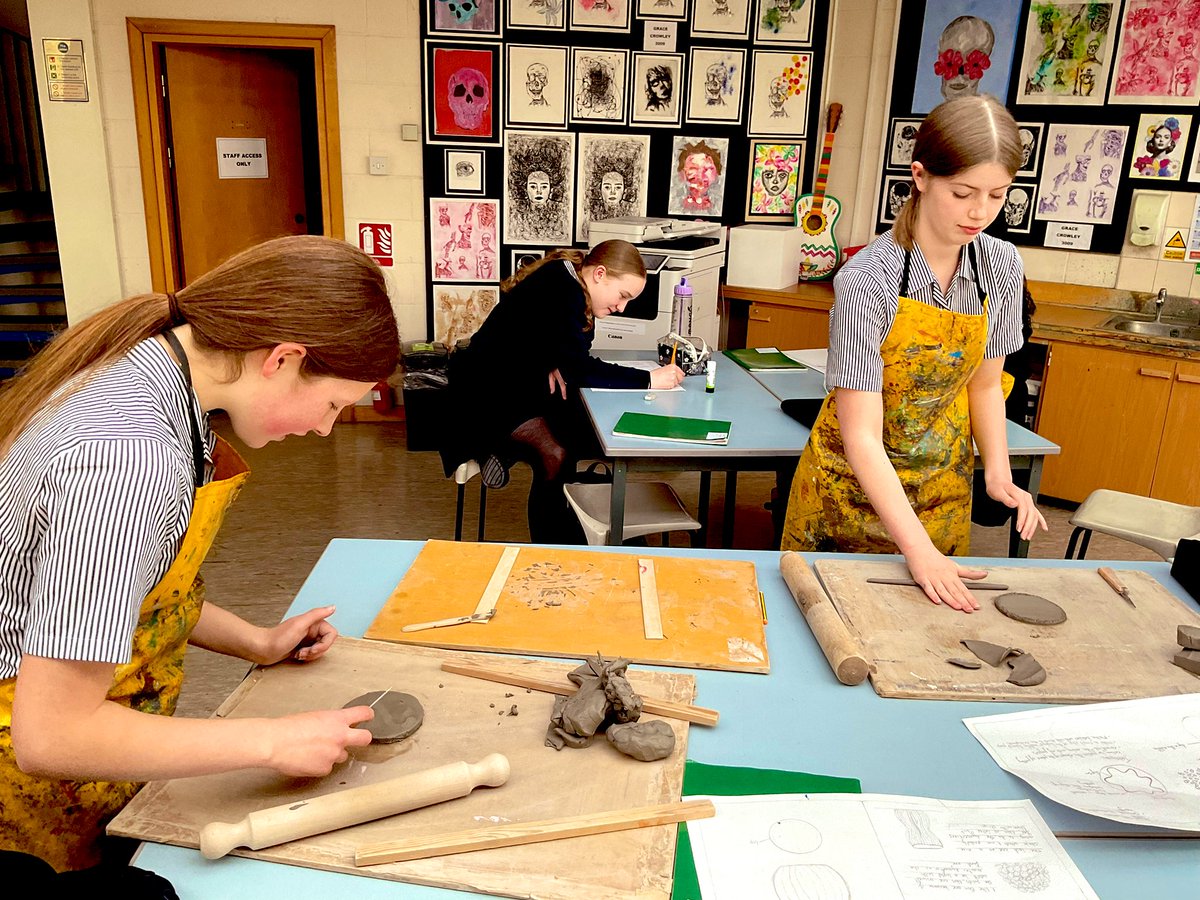 NorthamptonHigh's tweet photo. In Year 8 Art pupils are working on sculpture based on the theme of marine life. Their designs are inspirational and their skills with manipulating clay are improving all the time
#LearningTweets @ArtsNHS https://t.co/zxlVL9sTd9