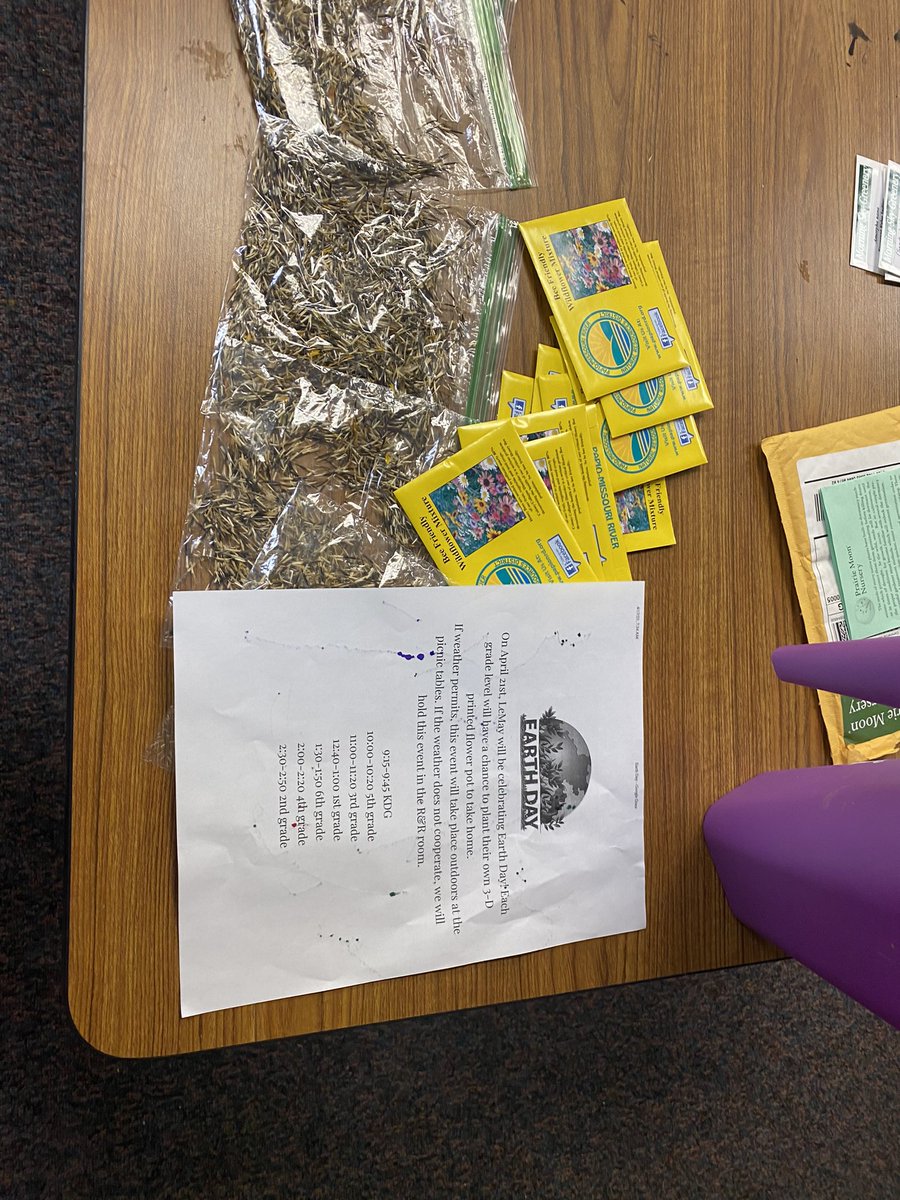 ShawnGr00319958's tweet photo. I want to thank @YouthService and @StopHungerUSA for sponsoring 350 youth at @LeMayOwls celebrating Earth Day. @extension4Hpals @PapioNRD @DouglasSarpyExt @UNLScottEvans @StephenCenterNE @CAULIPOWER @AllstateFDN @NebAcadSci @UpchurchElem https://t.co/Bfkwx3EJ5x