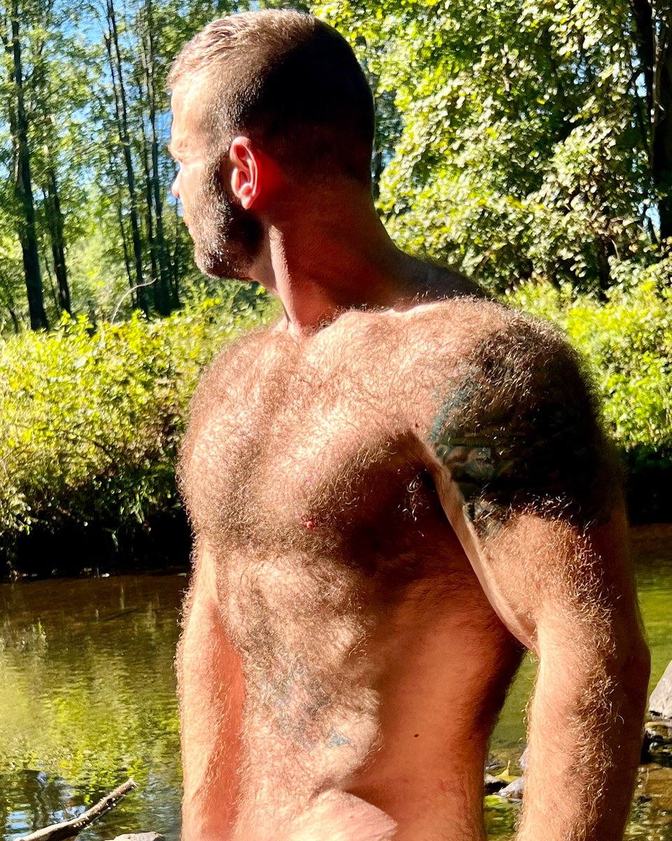 DirtyFarmerJohn's tweet photo. I love the sun on my fur ☀️

https://t.co/r2jIGx8omP https://t.co/0cDoYtM8pR
