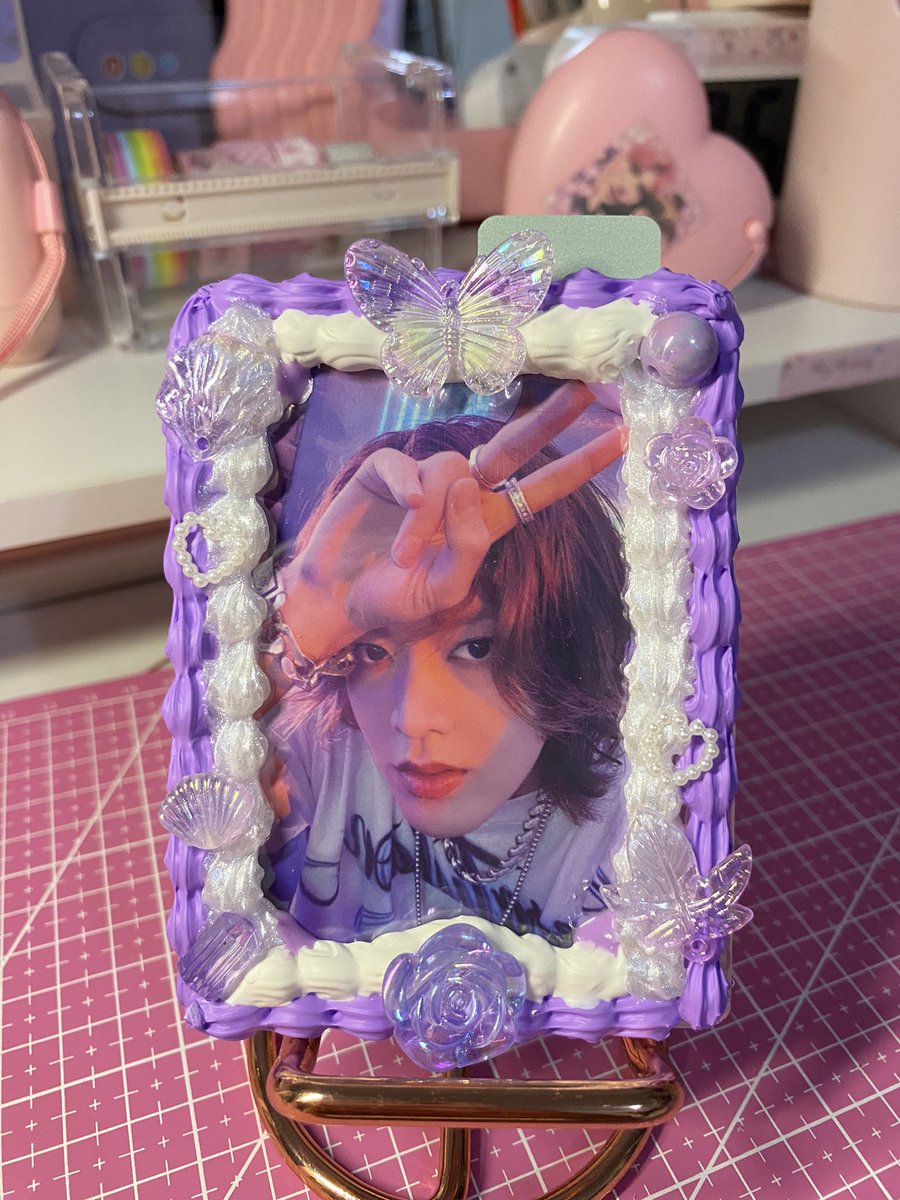 KwonEunji11's tweet photo. this is what it looks like with a pc! https://t.co/MZ3PY8Y2oz
