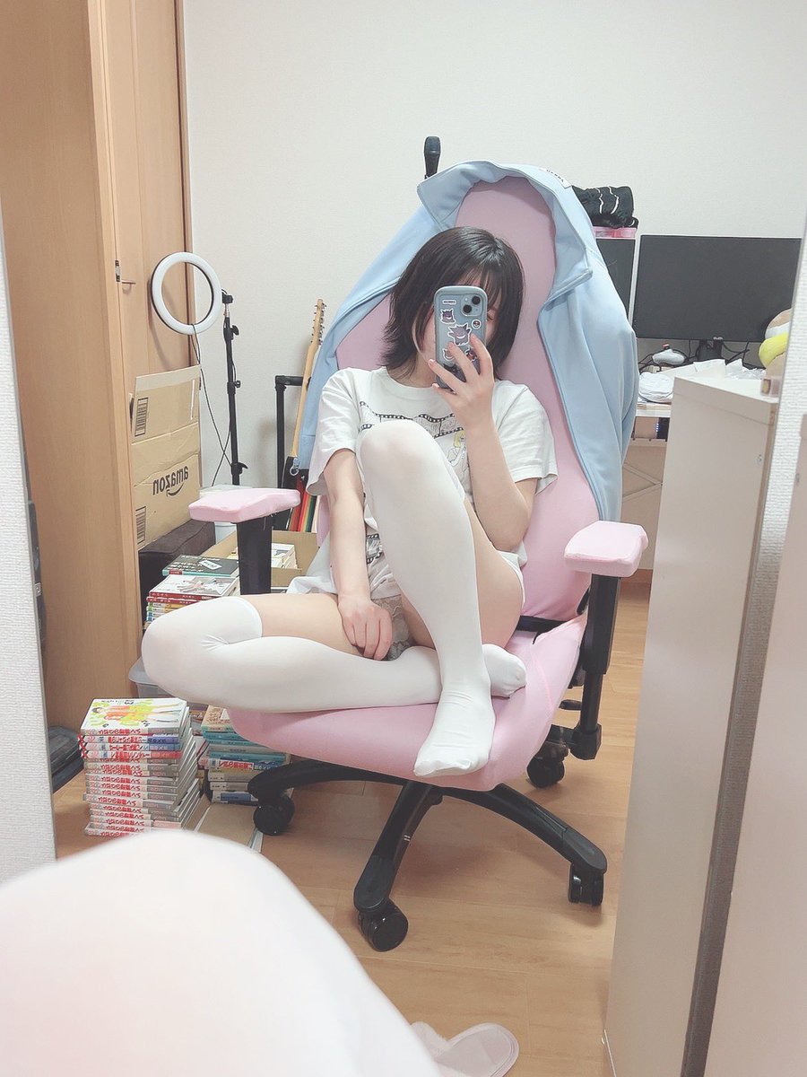 にとさまさんのエロ画像、2023年04月21日22時55分40秒に投稿